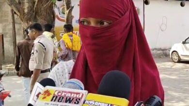 राजपत्रिका : दिनदहाड़े युवती से मारपीट और लूट, 4 बदमाशों ने हमला कर फाड़े कपड़े KSHITITECH