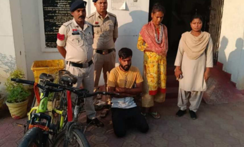 राजपत्रिका : रायगढ़,गजानंदपुरम कॉलोनी में हुई चोरी का 48 घंटे में खुलासा — चार नाबालिग समेत महिला और पुरुष गिरफ्तार KSHITITECH
