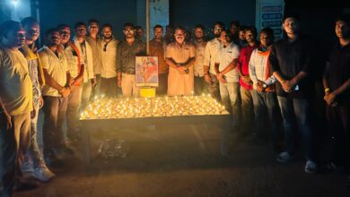 राजपत्रिका : पहलगाम आतंकी हमला विरोध : बम्हनीडीह के ग्रामीणों ने निकाला कैंडल मार्च, शहीदों को दी श्रद्धांजलि KSHITITECH