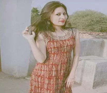 राजपत्रिका : रायगढ़ में पंचायत के सामने मकान में चुनरी को फंदा बनाकर झूली युवती... KSHITITECH