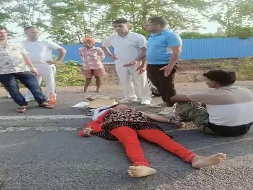 राजपत्रिका : बुलेट को तेज रफ्तार बस ने लिया चपेट, महिला टीचर की मौत… KSHITITECH
