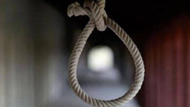 राजपत्रिका : रायगढ़ में पंचायत के सामने मकान में चुनरी को फंदा बनाकर झूली युवती... KSHITITECH
