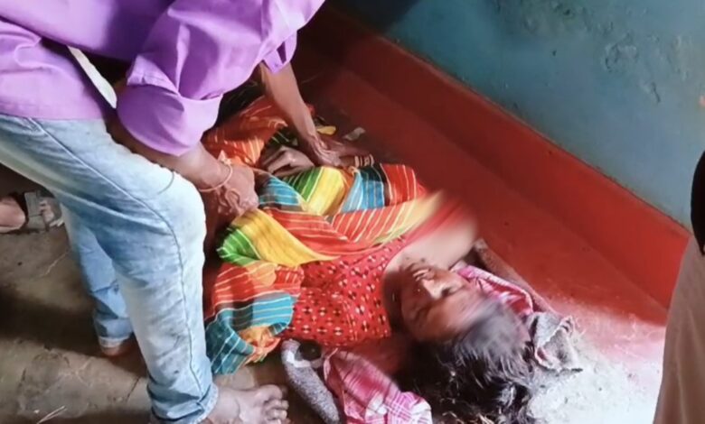 राजपत्रिका : बच्चे को नहलाने के विवाद में पति ने की पत्नी की हत्या, लोहे की पाइप से सिर पर किया ताबड़तोड़ हमला KSHITITECH