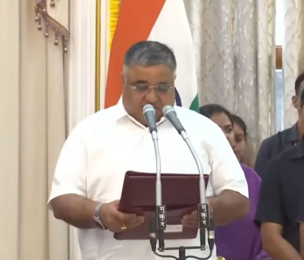 राजपत्रिका : छत्तीसगढ़ में मंत्रिमंडल का विस्तार, तीन नए चेहरे बने मंत्री, अब कुल 13 सदस्यीय परिषद KSHITITECH