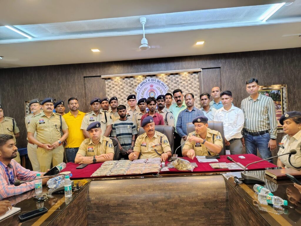 राजपत्रिका : नैला क्षेत्र से व्यापारी से लाखों की चोरी करने वाले शातिर लूटेरों का 7 दिन में किया खुलासा, सभी आरोपी गिरफ्तार KSHITITECH