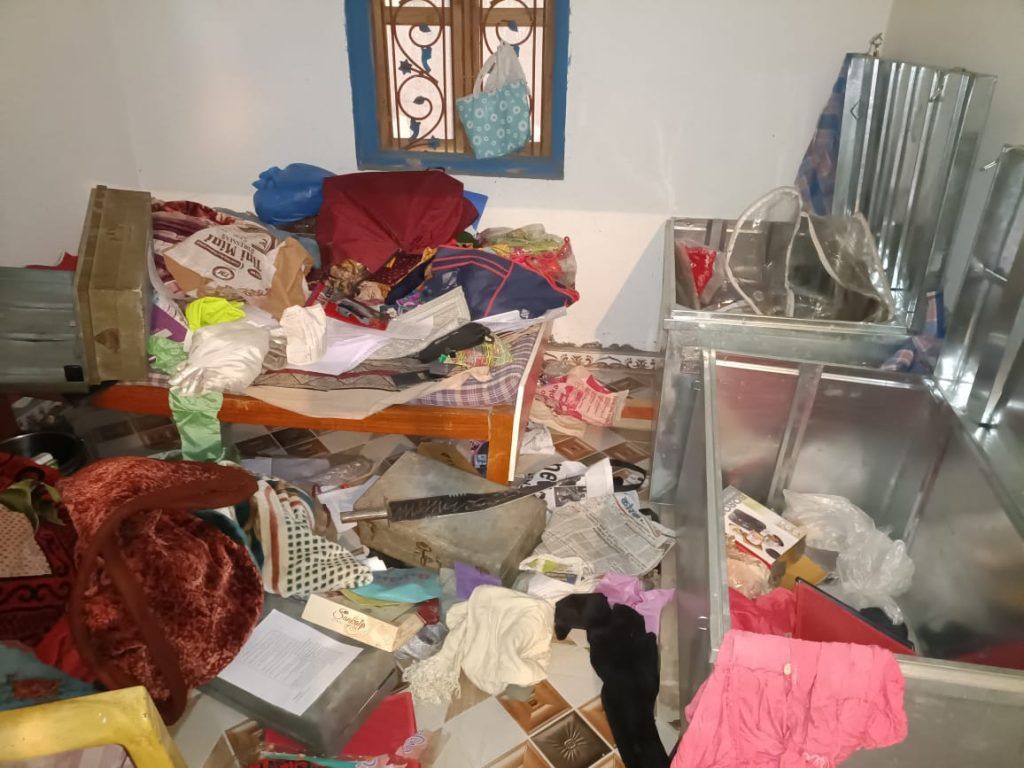 राजपत्रिका : बड़ी डकैती: किसान के घर हथियारबंद 15 डकैतों ने बोला धावा, परिवार के 11 लोगों को बनाया KSHITITECH