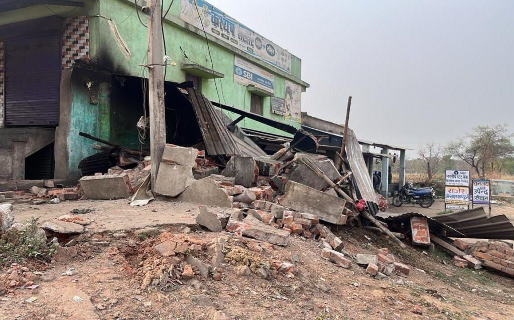 राजपत्रिका : जांजगीर-चांपा में नेशनल हाईवे पर अवैध कब्जों पर कार्रवाई, कई चौकों से हटाया अतिक्रमण KSHITITECH